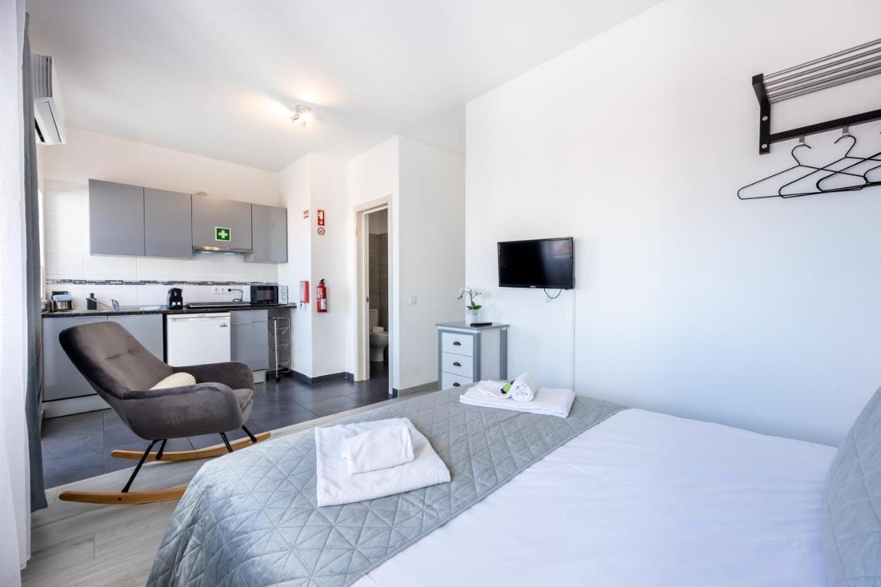 Stay On Top Apartments Лагуш Экстерьер фото