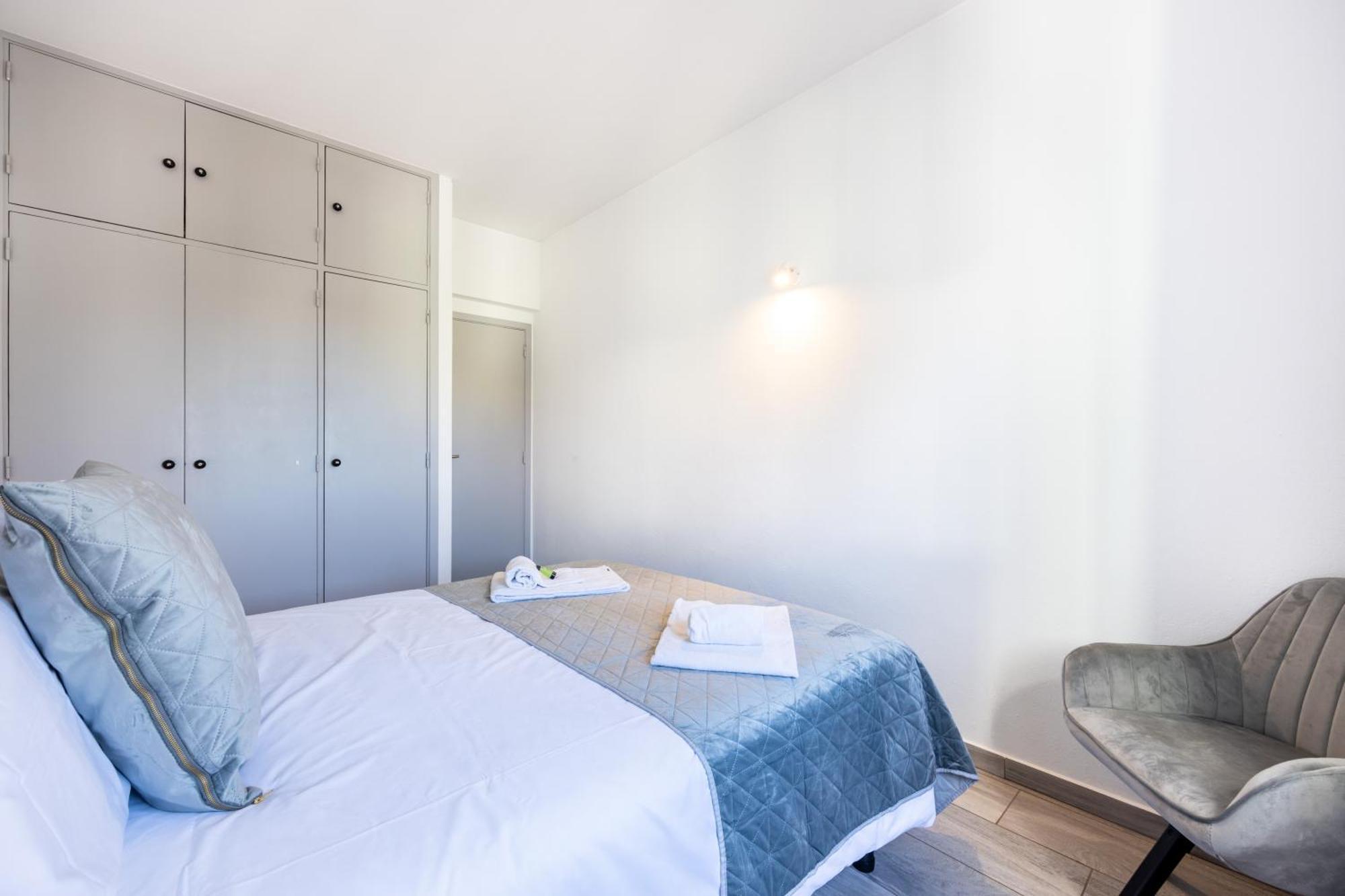 Stay On Top Apartments Лагуш Экстерьер фото