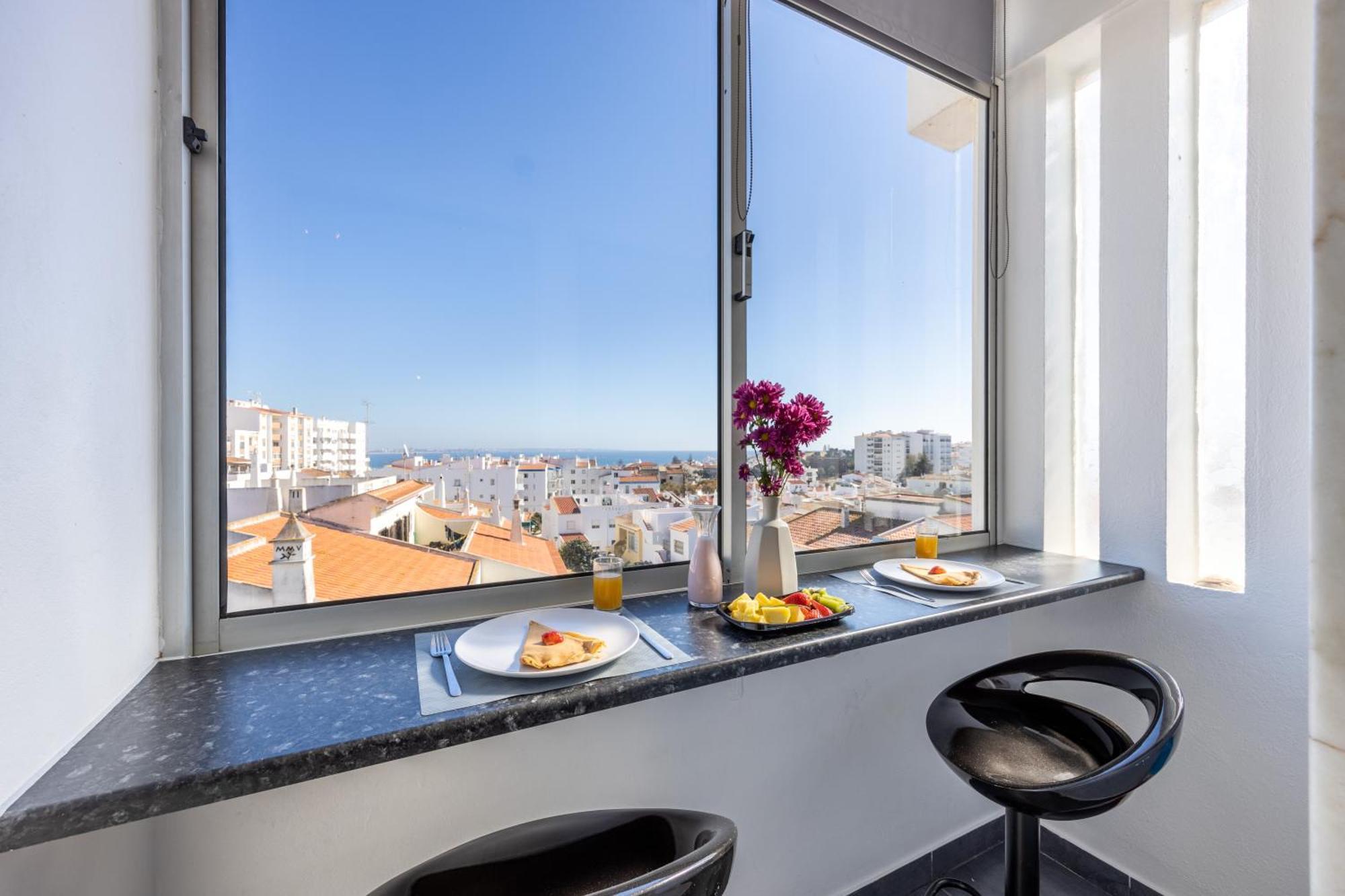 Stay On Top Apartments Лагуш Экстерьер фото